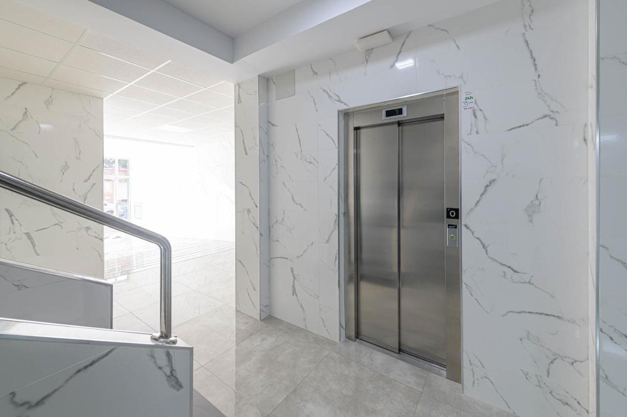 Wintowinrentals Exclusivo Atico Cerca De La Playa. Malaga Exterior photo